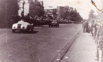 Uliczny wyścig w Warszawie - 1947