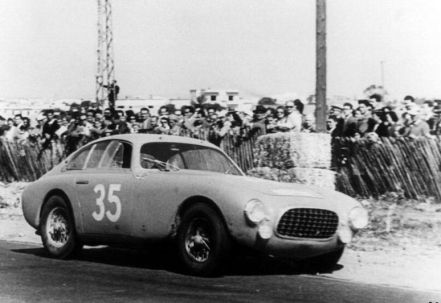 Jean Lucas i Jacques Peron – Ferrari 212.