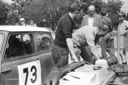 Robert Eaves i Raymond Heaton – BMC Mini Morris 1300.
