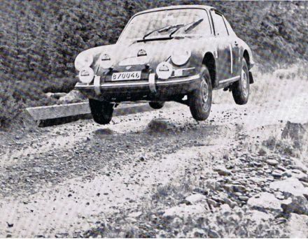 Åke Andersson i Sven Olof Svedberg – Porsche 911S.