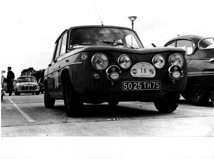  Jean Francois Piot i John Brown – Renault 8 Gordini.