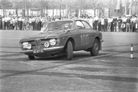 Lelio Lattari - Alfa Romeo GT. 