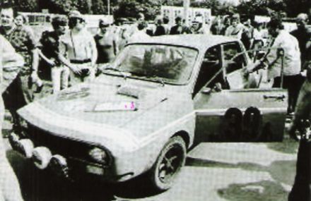 Attila Ferjancz i Jenö Zsembery na samochodzie Renault 12 Gordini.