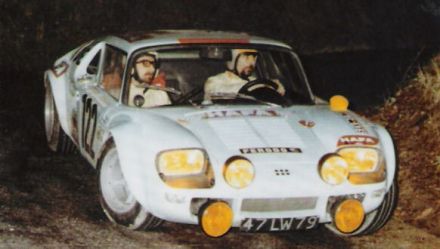 Michel Robini i „Tchine” na samochodzie Simca CG.