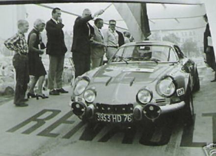 Jean Pierre Nicolas i Jean Todt na samochodzie Alpine Renault A 110.