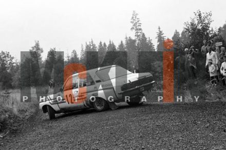 Henry Greder i Christian Delferrier na samochodzie Opel Ascona 1,9 SR.