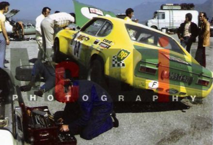 Jean Vinatier i Pierre Thimonier na samochodzie Ford Capri RS 2600.