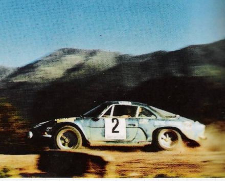 Jean Luc Therier i Claude Roure na samochodzie Alpine Renault A 110 / 1600.