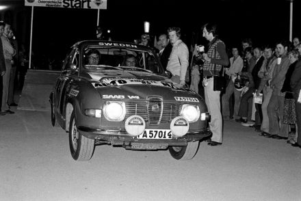  Stig Blomqvist i Arne Hertz - Saab 96 V4.