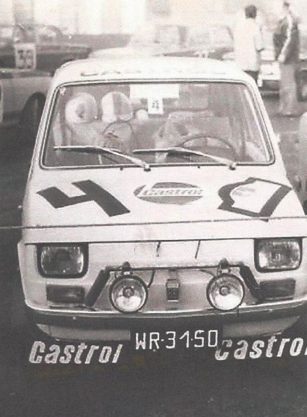 Polski Fiat 126p załogi Tomasz Kokczyński i Witold Bogusławski.
