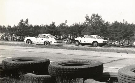Adam Smorawiński – Porsche Carrera RS, Mario Graziani – Alfa Romeo 2000 GTV.