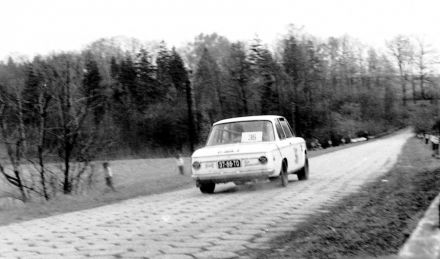 Ryszard Luciński i Grzegorz Burenkiewicz – BMW 1600.