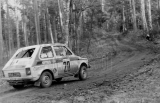 22. Andrzej Lubiak i Maciej Wisławski - Polski Fiat 126p.