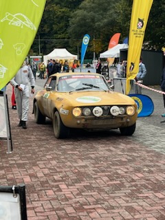 Andrzej Wodziński i Marek Kaczmarek – Alfa Romeo 2000 GT Veloce.