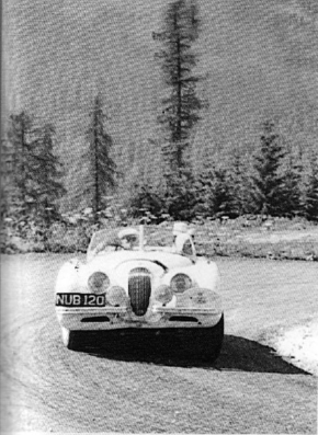 Ian Appleyard i Pat Appleyard – Jaguar XK 120.