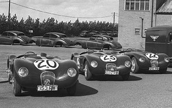 Nr.20. Peter Walker i Peter Whitehead, nr.23. Leslie Johnson i Clemente Biondetti, nr.22. Stirling Moss i Jack Fairman – Jaguary XK 120C. 