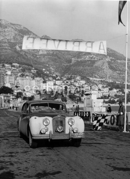 Ian Appleyard i Pat Appleyard – Jaguar Mk.7/3400.