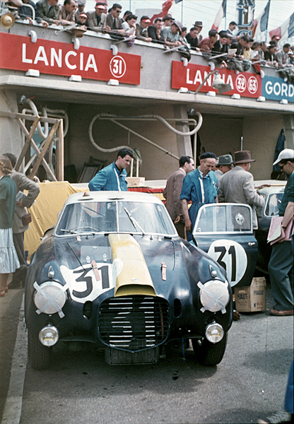 Robert Manzon i Louis Chiron – Lancia D20.