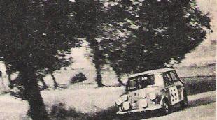 Rauno Aaltonen i Tony Ambrose na samochodzie Morris Mini Cooper S. (Motor 28/70)