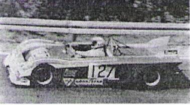Arthur Blank na samochodzie Chevron B19.