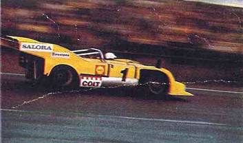 Leo Kinnunen na samochodzie Porsche 917/10.
