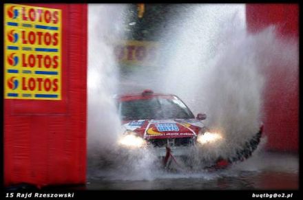 Tomasz Gryc i Marek Kaczmarek - Renault Clio Sport.