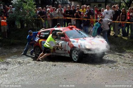 Tomasz Gryc i Marek Kaczmarek - Renault Clio Sport.