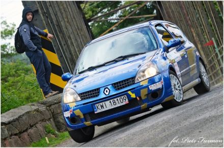 Mirosław Włodarczyk i Marek Kaczmarek - Renault Clio Sport.