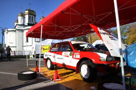 Bogdan Jankowski i Marek Kaczmarek - BMW 318 iS E30.