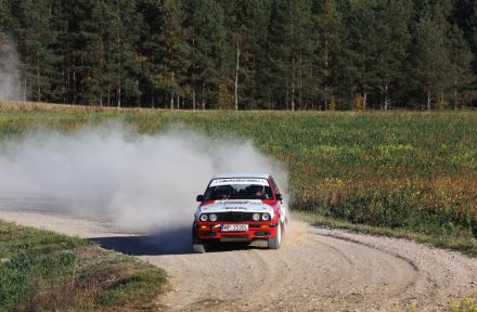 Bogdan Jankowski i Marek Kaczmarek - BMW 318 iS E30.