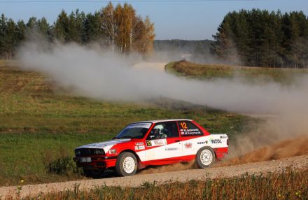 Bogdan Jankowski i Marek Kaczmarek - BMW 318 iS E30.