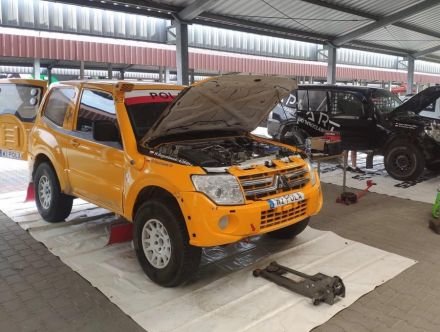 Wojciech Bogusławski i Marek Kaczmarek – Mitsubishi Pajero Turbo Diesel.