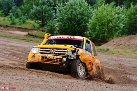 Wojciech Bogusławski i Marek Kaczmarek – Mitsubishi Pajero Turbo Diesel.