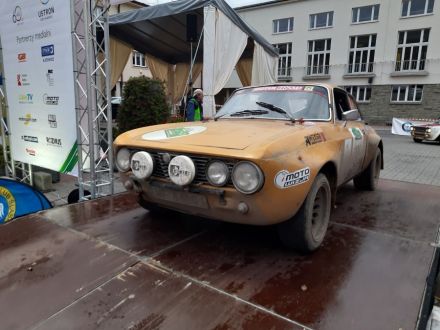 Andrzej Wodziński i Marek Kaczmarek – Alfa Romeo 2000 GT Veloce.