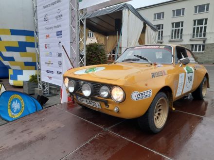 Andrzej Wodziński i Marek Kaczmarek – Alfa Romeo 2000 GT Veloce.