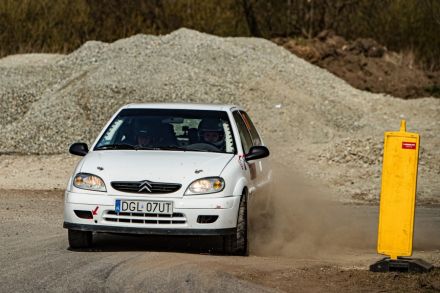 Jan Sikorski i Marek Kaczmarek - Citroen Saxo VTS.