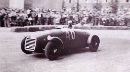 Franco Cortese – Ferrari 125 Spyder Corsa.