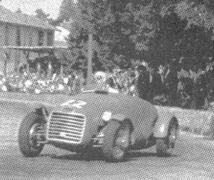  Franco Cortese – Ferrari 125 Spyder Corsa.