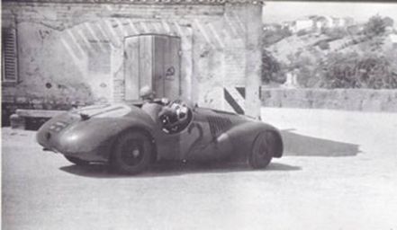 Franco Cortese – Ferrari 159 Spyder.