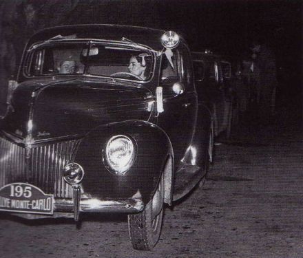 Axelsen Johnsen – Ford de Luxe 2,2L V8.