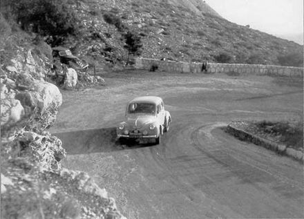 Daligand i Gil - Renault 4 CV.