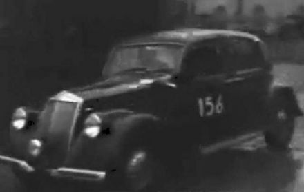 Antonio de Filippis i Federico Raffaelli – Lancia Aprilia.