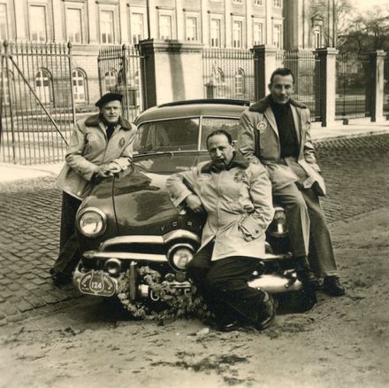 M.J.Vehmeyer, J.W.Dekker i L.de Groot – Ford.