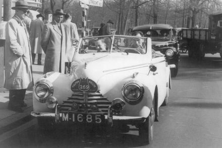 G.F.C.Waldner i A.Sint Nicolaas – Škoda 1102 cabrio.