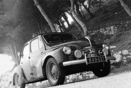 J.Lecat i H.Senfftleben - Renault 4 CV.