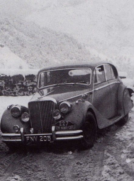 K.W.Hole i P.Zetter - Jaguar MK V.
