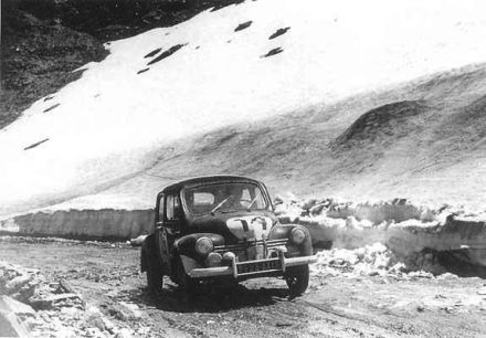Francois Landon i Cousinier – Renault 4 CV.