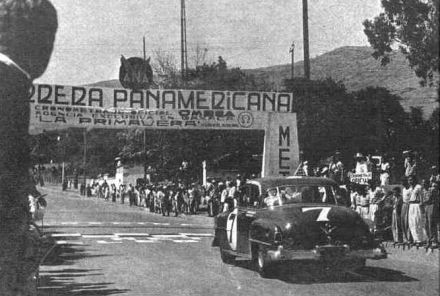 Tony Bettenhausen i Eddie Metzler – Chrysler Saratoga.