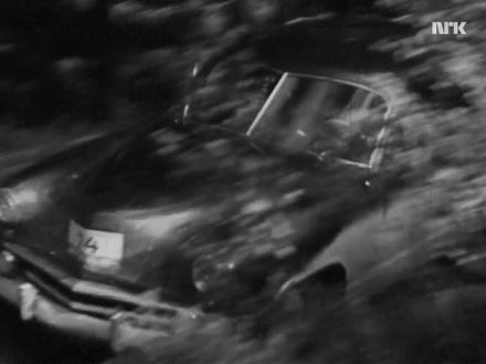 Rolf Nullmeyer i Aasmund Gulbrandsen – Peugeot 203.