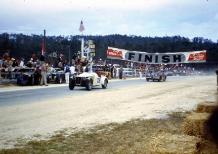  Dick Jones – MG TD V8/60.